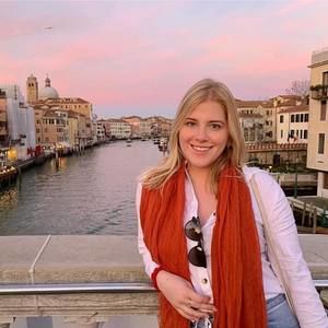 Meet your Posher, Karolina